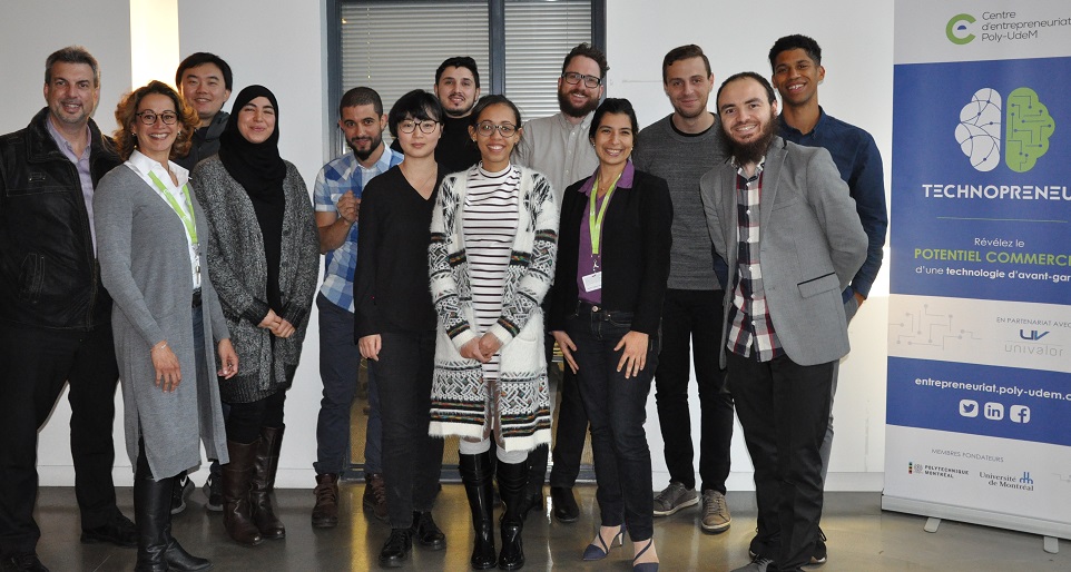 La 5e cohorte en compagnie de Christelle Chalono et Ferdaous Dorai du Centre d'entrepreneuriat Poly-UdeM et de Stéphane Carpentier et Lotfi Kesraoui d'Univalor. Manquants sur la photo : Amine Jorio et Pascal Burasa © Photo : Centre d'entrepreneuriat Poly-UdeM