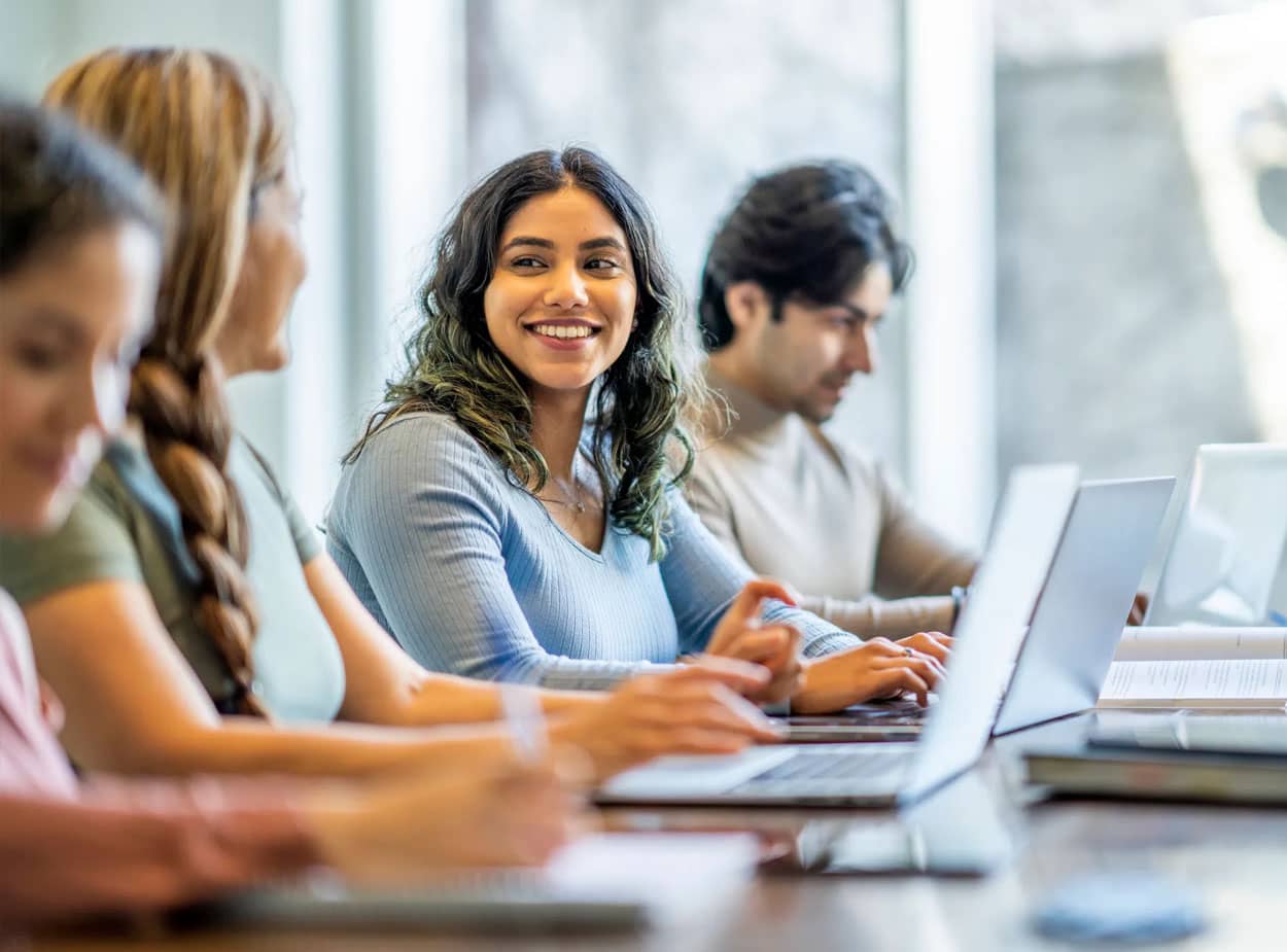 Découvre ta force cachée! Millénium Québecéor - Sensibilisation, formation et soutien à l'entrepreneuriat.